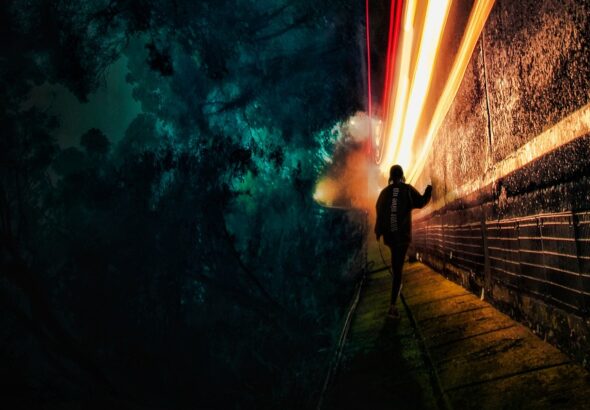 light-track-4849730_1280